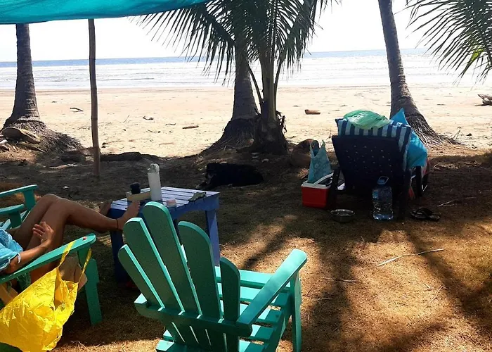 Apartamento Down By The Sea, The Beachfront & *