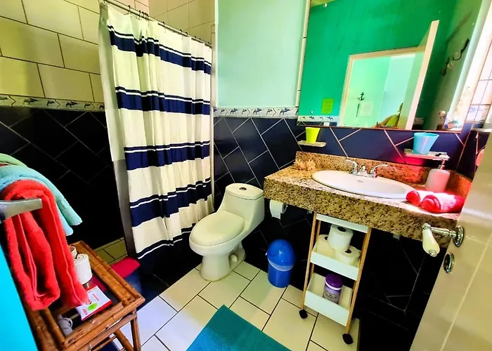 Apartamento Down By The Sea, The Beachfront & Puerto Coyote