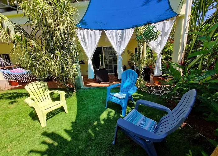Apartamento Down By The Sea, The Beachfront & Puerto Coyote